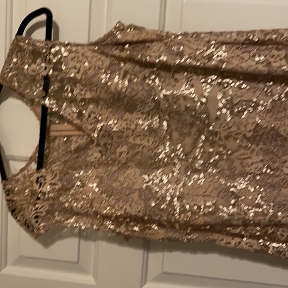 Worn once in daughters wedding - Picture 4 of 5